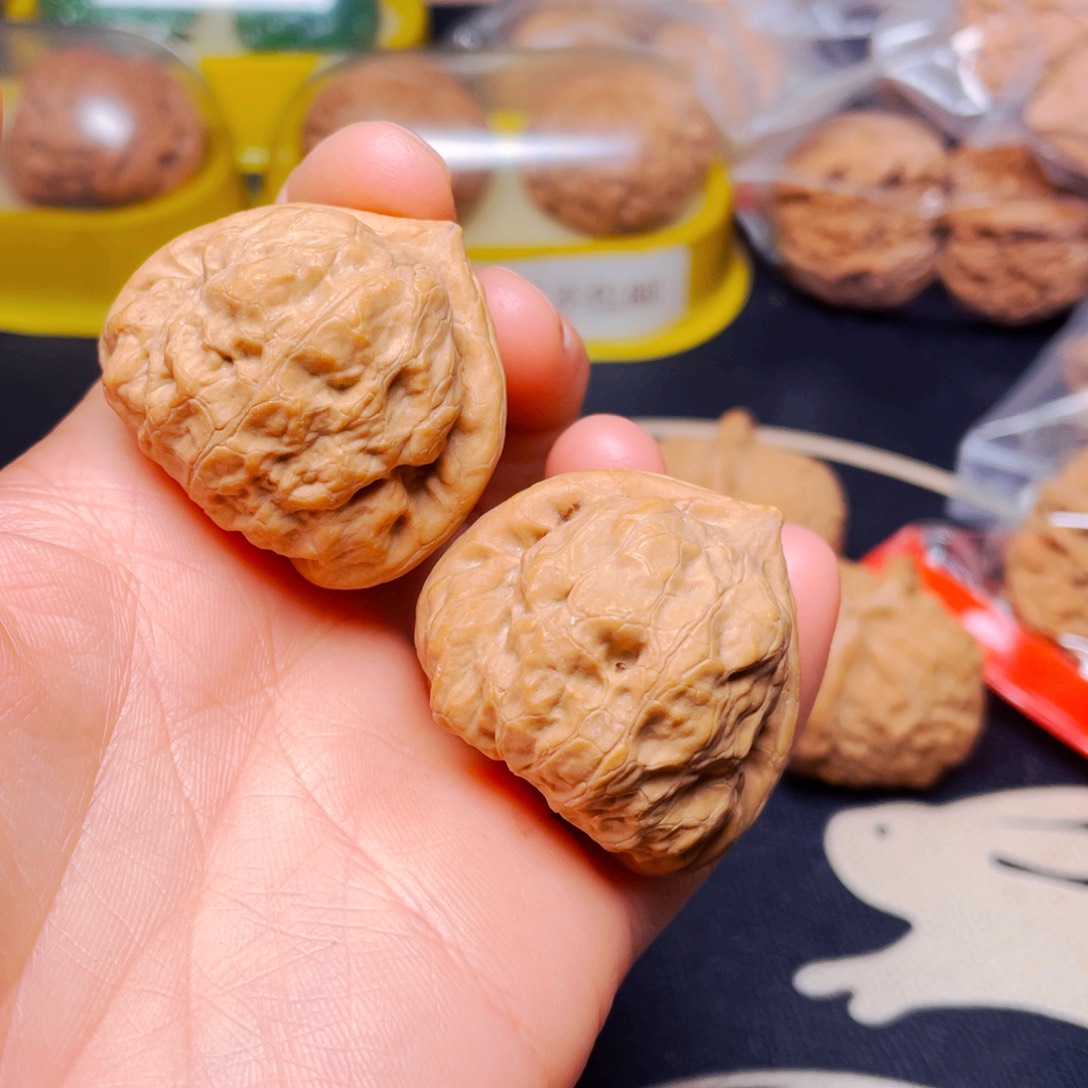 吊坠文玩核桃古蝉一对
