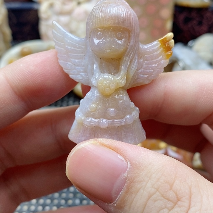 石英质玉颈饰未镶嵌