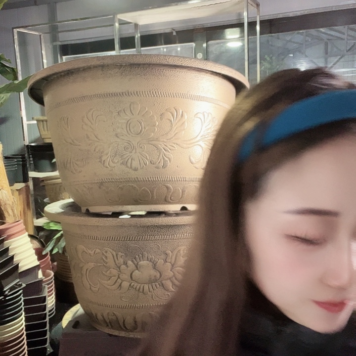 圆78两个有孔金色的