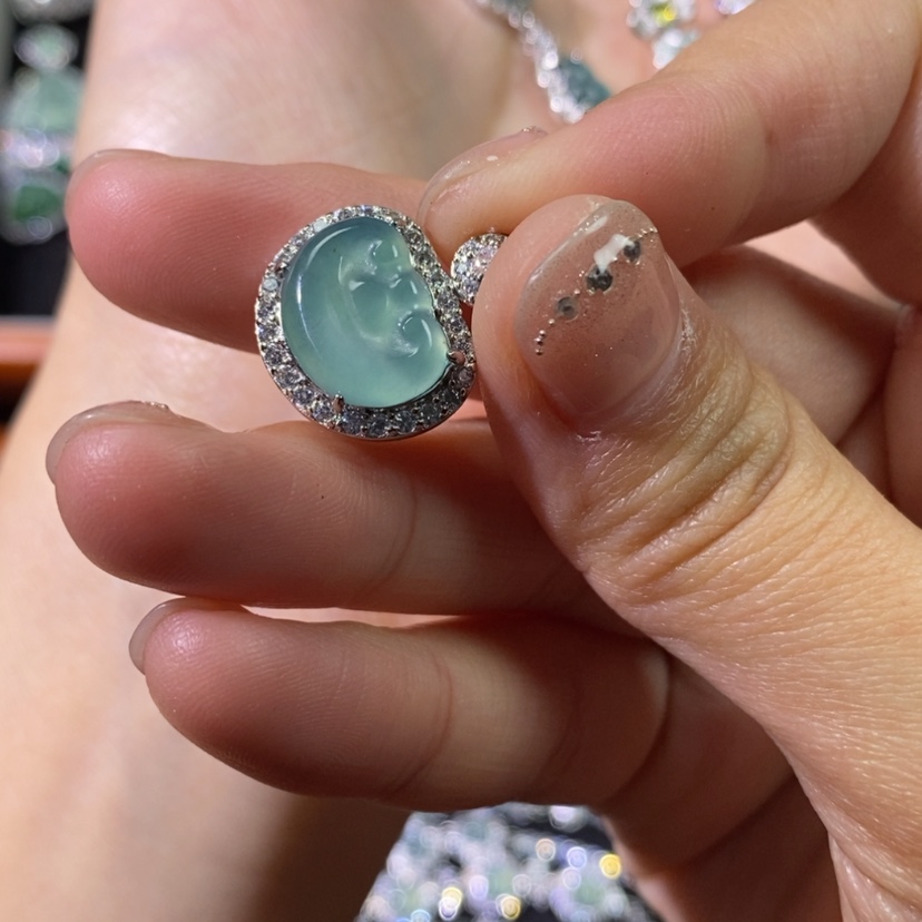 【闪购商品】翡翠颈饰未镶嵌天然