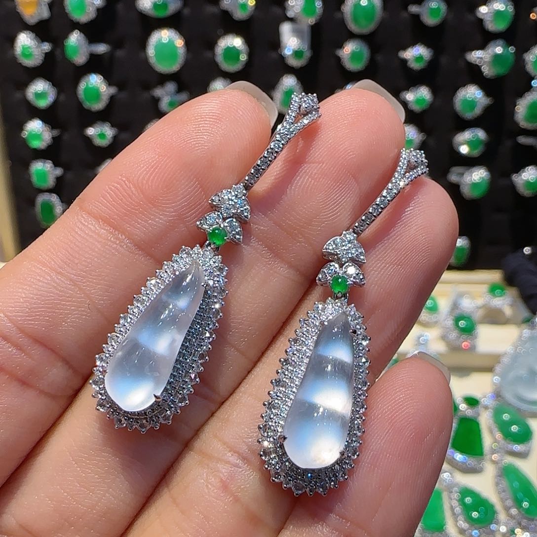 翡翠耳坠18K金镶嵌福豆