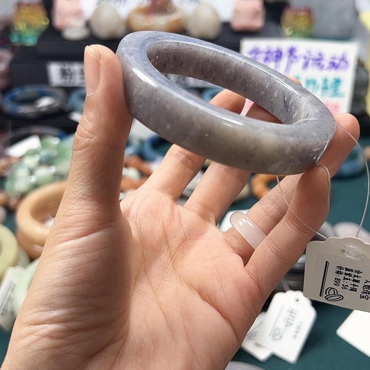 石英质玉颈饰未镶嵌银**y