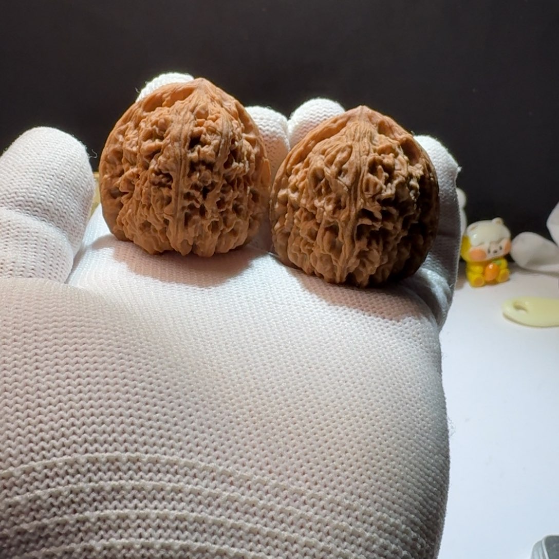 文玩核桃把件2号链接拉丝三角39-38-39