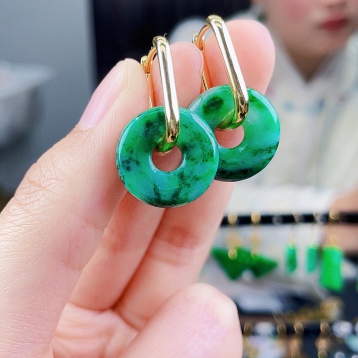 翡翠耳饰未镶嵌饰品