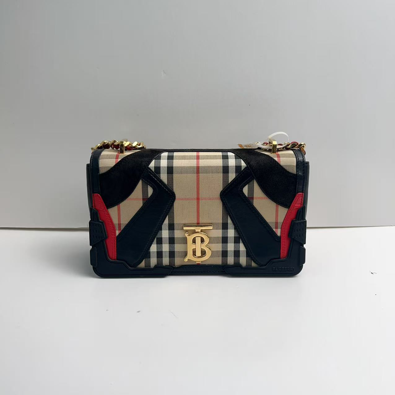 95新 BURBERRY/博柏利 博柏利新款新扣斜挎包