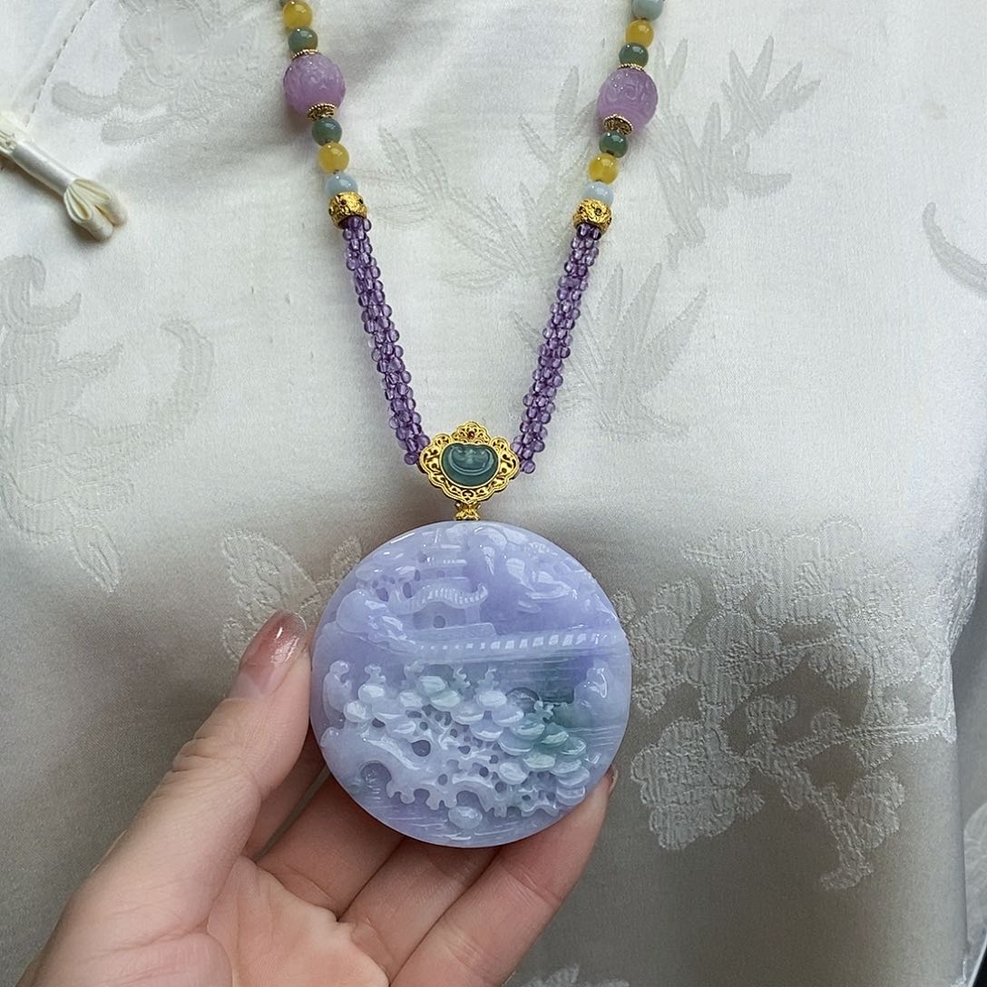 翡翠颈饰未镶嵌天然