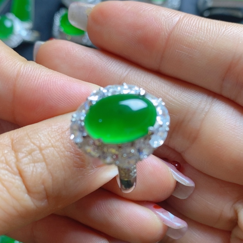 【闪购商品】翡翠挂件银S925镶嵌蛋面女戒
