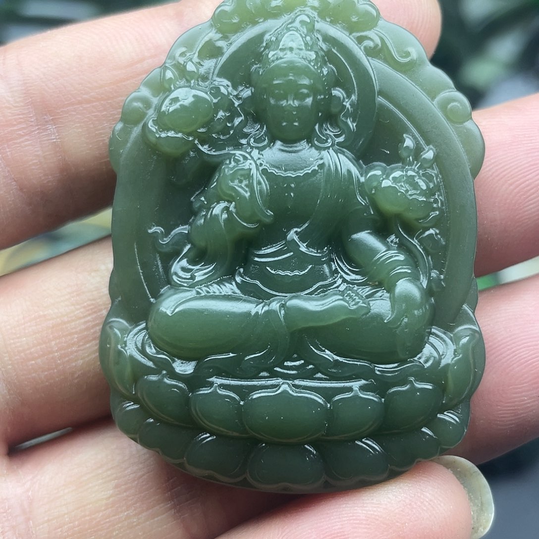 和田玉（糖玉）未镶嵌颈饰