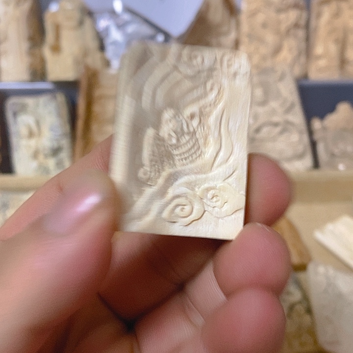 天然猛犸牙雕刻残次品