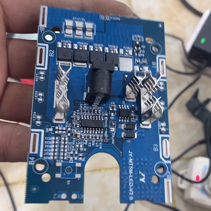 牧田控制板一个全新的