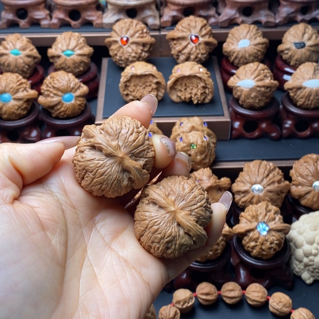 ღ***ღ吊坠文玩核桃乾隆磨