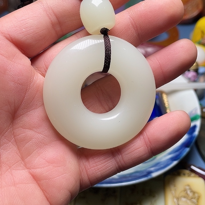 白玉菩提吊坠精品好物包邮到家