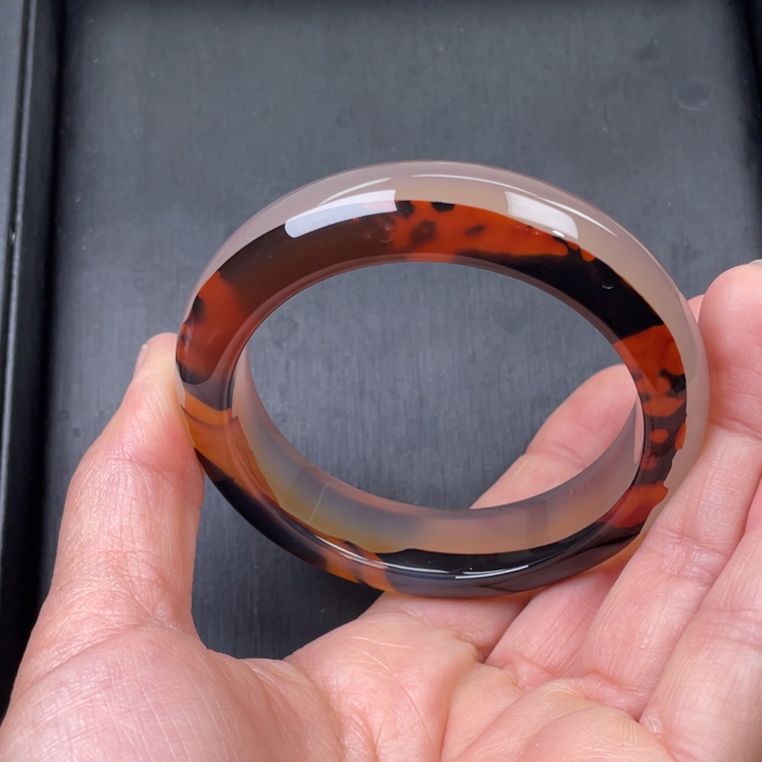 玛瑙/玉髓手镯未镶嵌56圈口