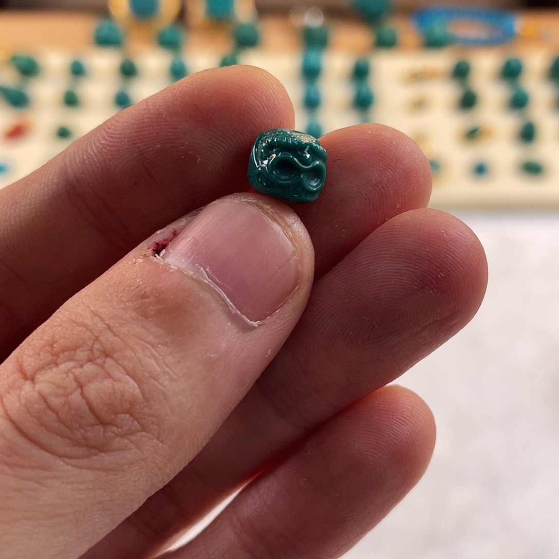 绿松石未镶嵌耳饰