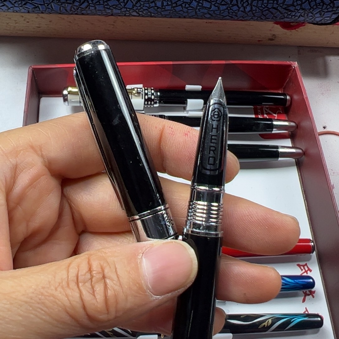 便携式569黑色马蹄尖异形笔尖直尖