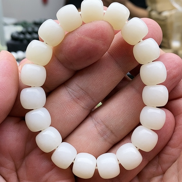 【闪购商品】未镶嵌手链和田玉12米达且末