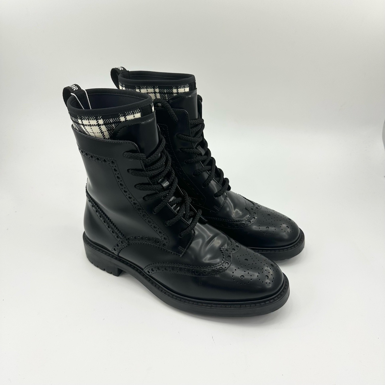 95新 DIOR/迪奥 36码/黑色格纹复古dior标语短靴/pp426212