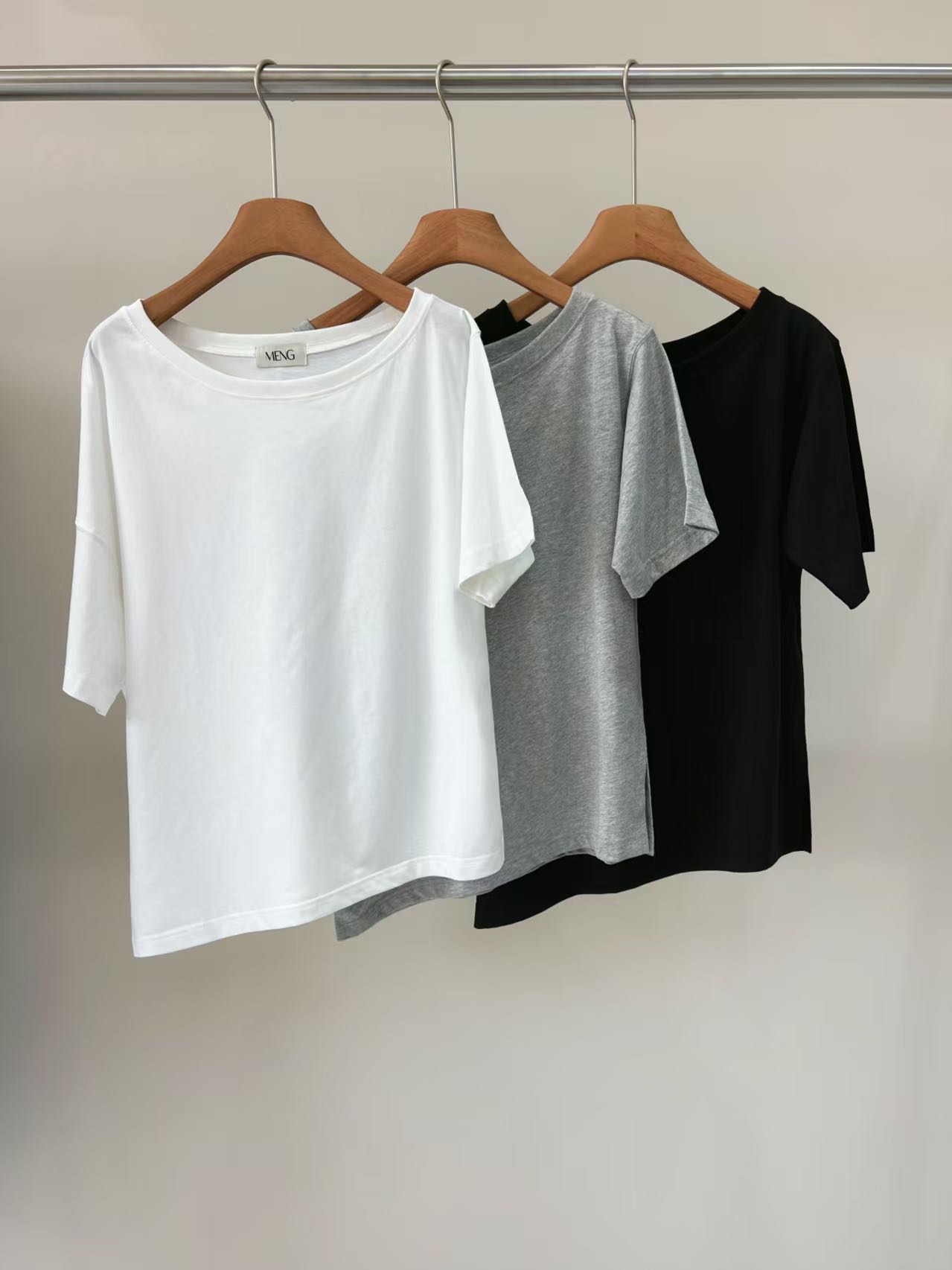 SS251673   100%棉设计师款斜肩T恤