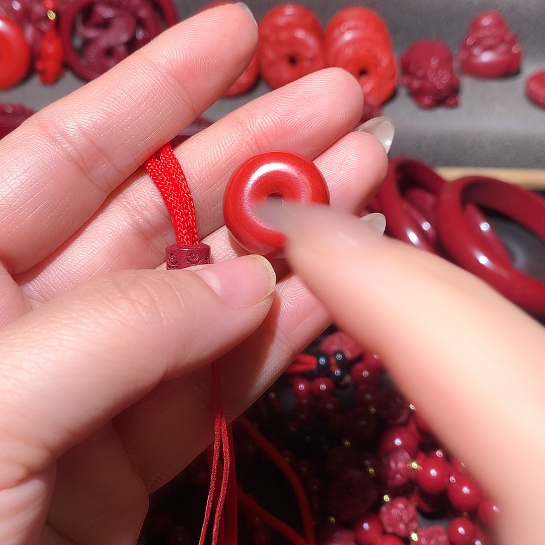 天然辰砂姐****)