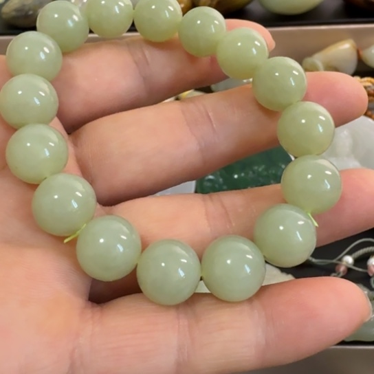 和田玉（糖玉）未镶嵌颈饰