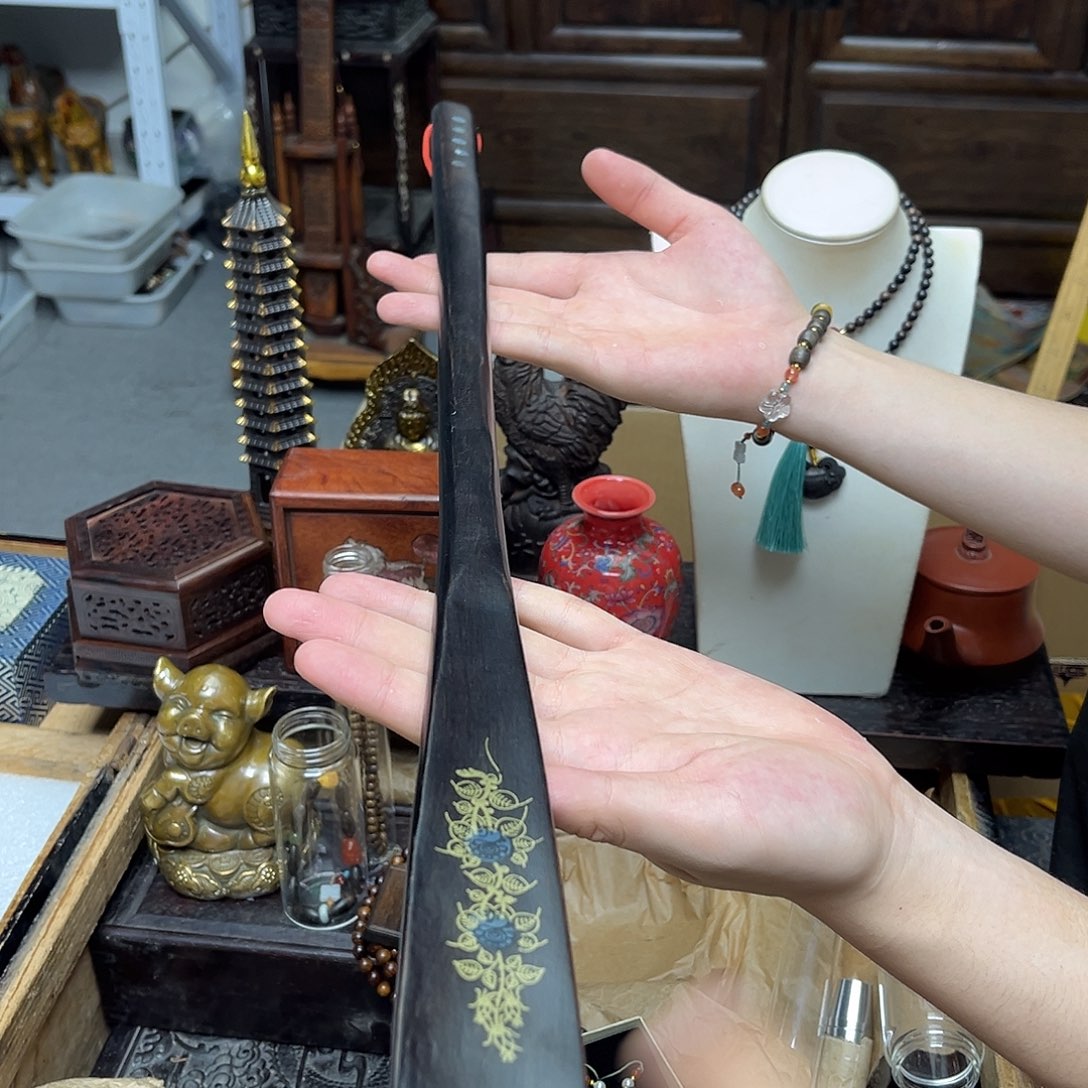 大叶紫檀（黑酸枝木类）