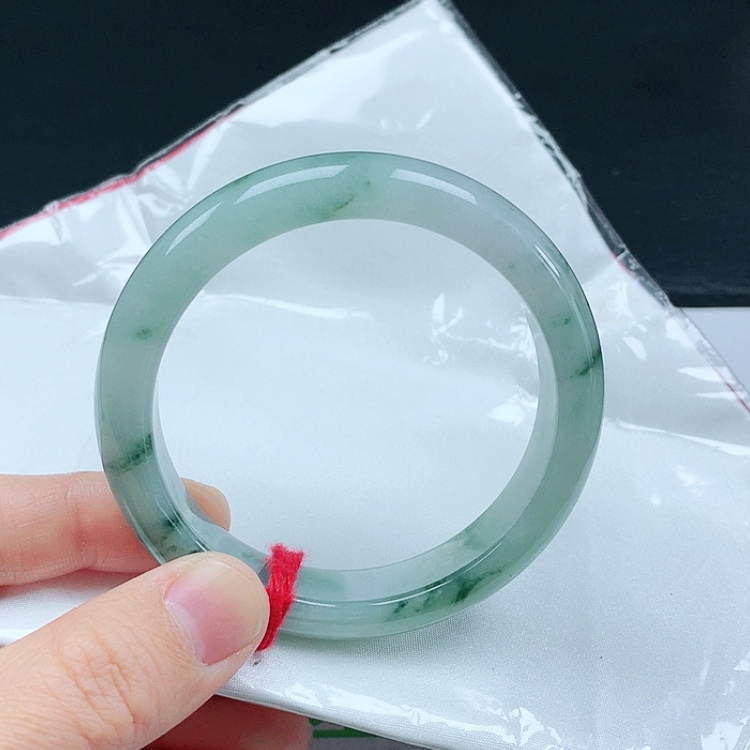 【闪购商品】翡翠手镯未镶嵌天然翡翠手镯