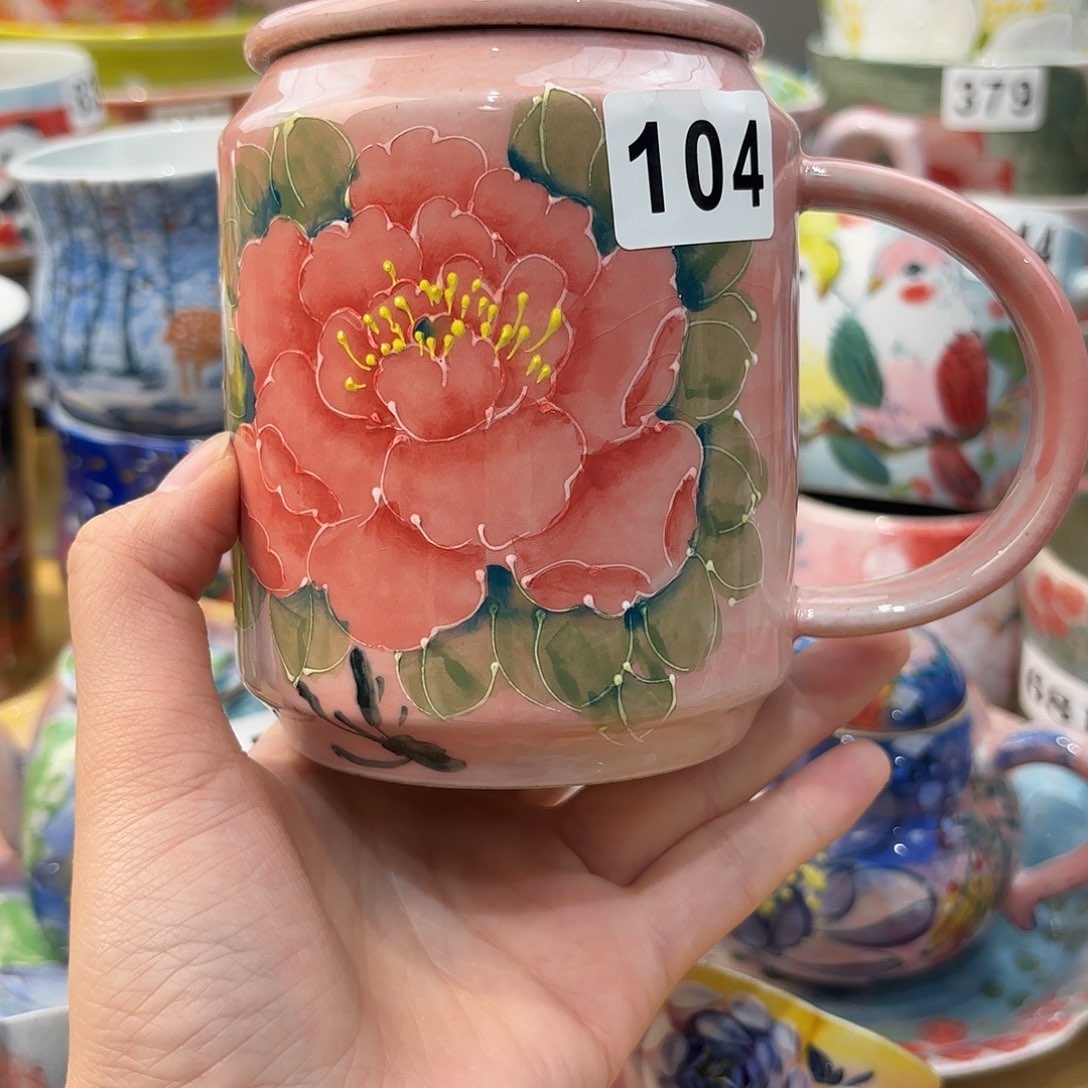 瓷片兔兔盖茨。兔兔好