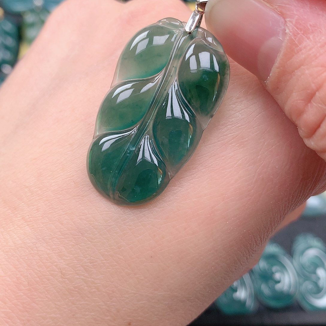 翡翠吊坠(不含链)未镶嵌吊坠