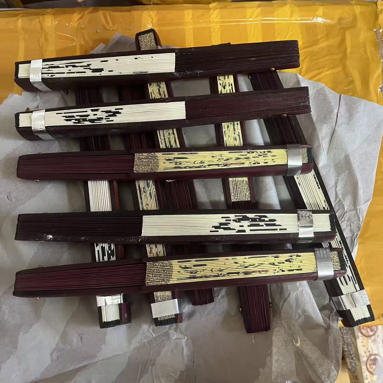 100----扇子一把 款式不挑