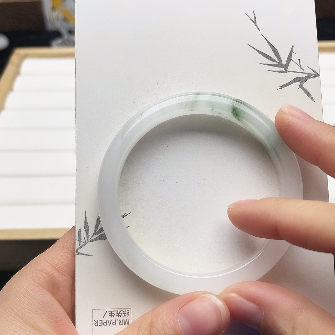 未镶嵌手镯石英质玉666