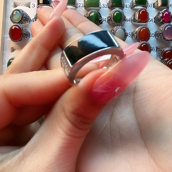 和田玉戒指银S925镶嵌春**厨