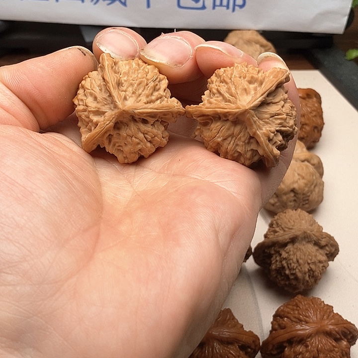 文玩核桃吊坠转*核桃