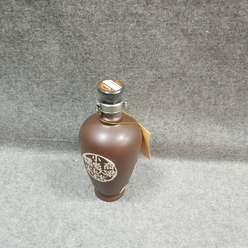 2010年五粮液三十年50度500ml1-M25HK006568-04
