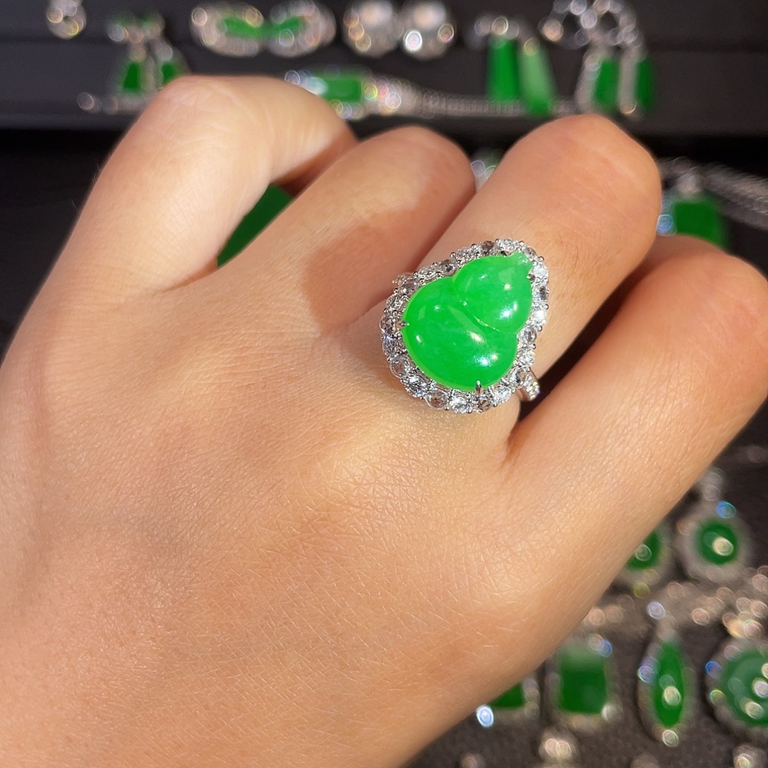 翡翠18K金镶嵌吊坠(不含链)葫芦戒指