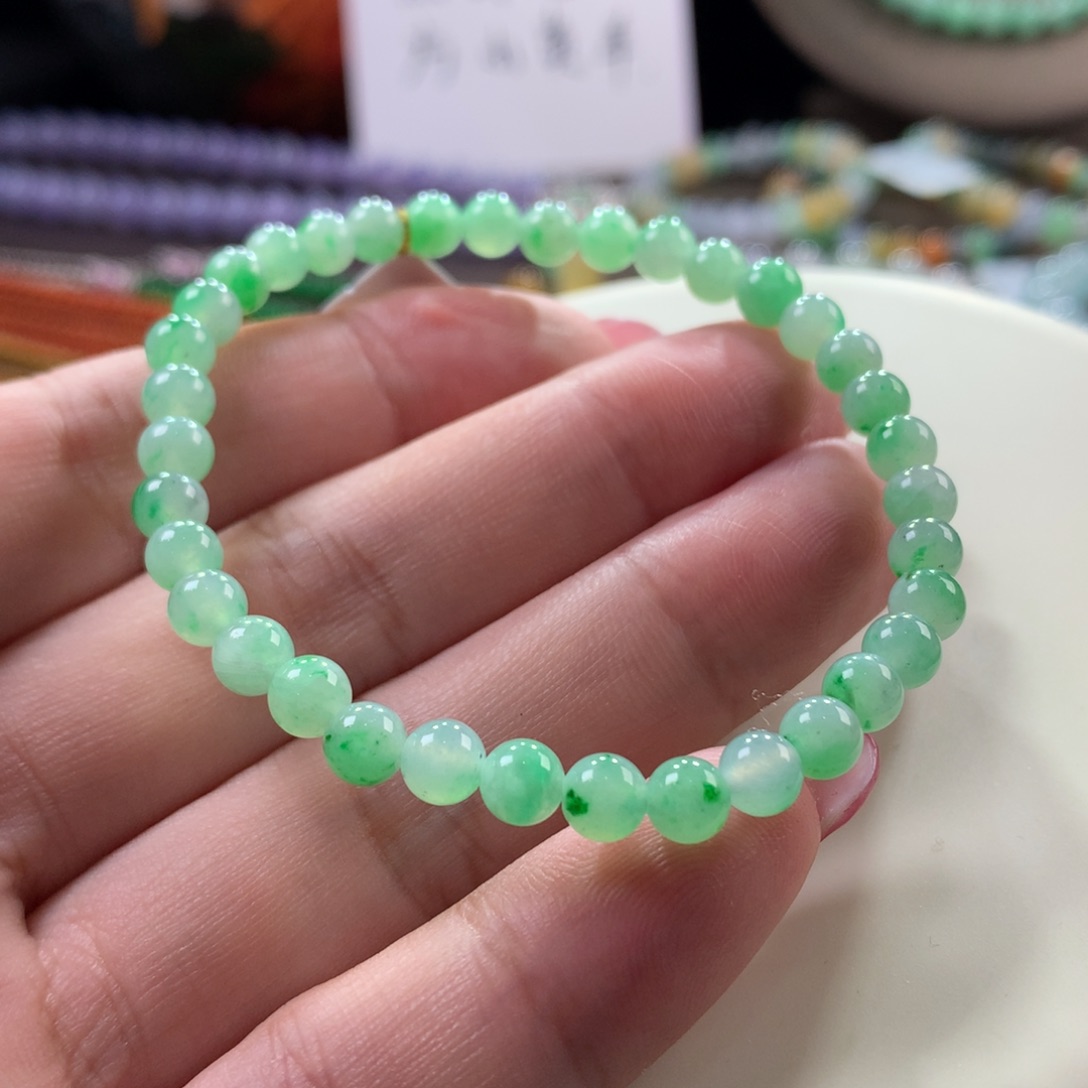 翡翠手链未镶嵌翡翠冰甜绿卡5+