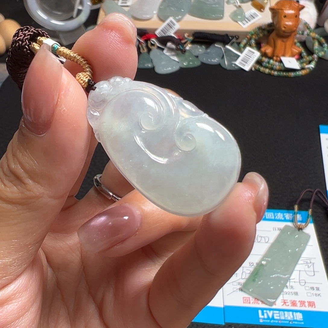 翡翠未镶嵌颈饰天然A货缅甸翡翠