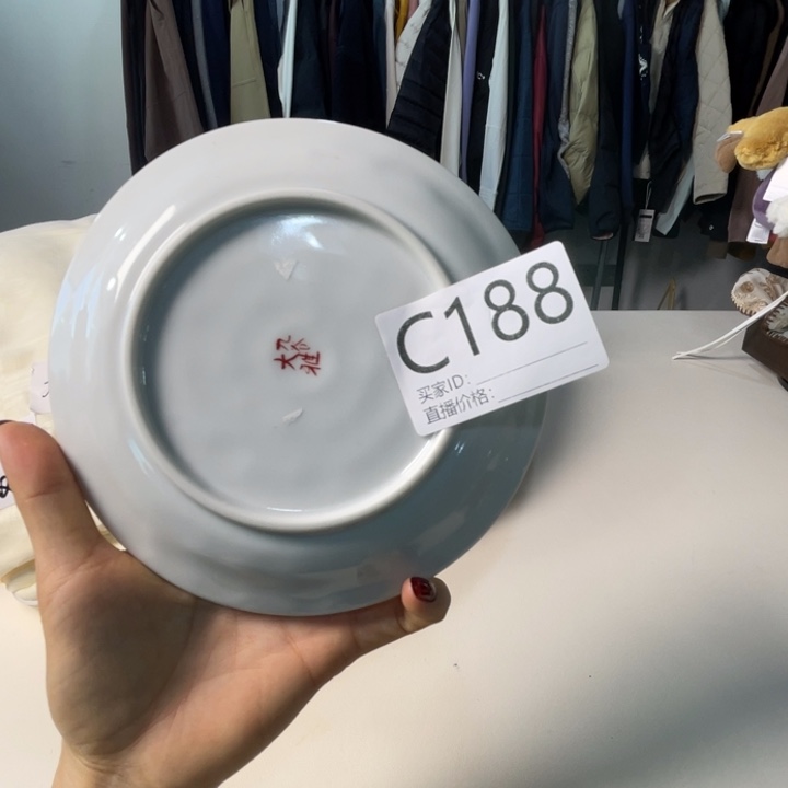 瓷片188卡其色。。。。。。。。。。。。。。。。。