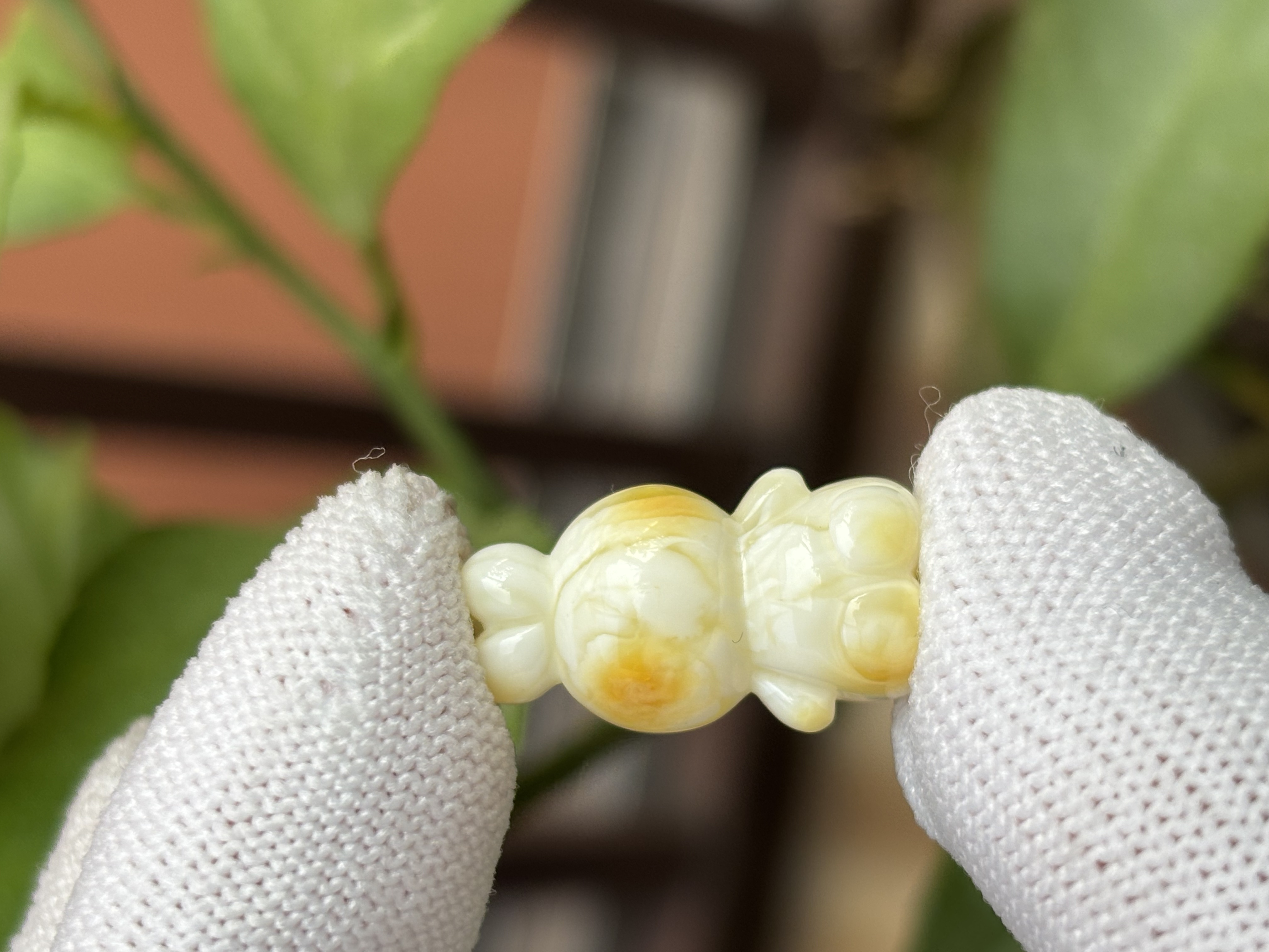 4640天然蜜蜡琥珀兔子配饰12.5x22.6x9.9mm