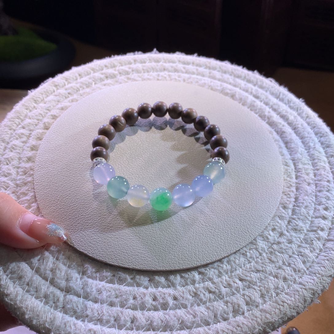 散珠翡翠H****?天然缅a飘彩糖果半串10mm左右