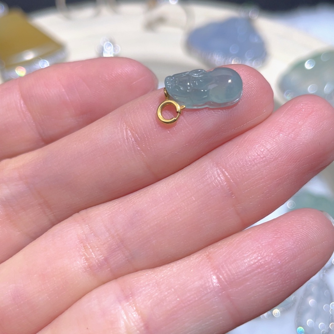 翡翠颈饰18K金镶嵌翡翠