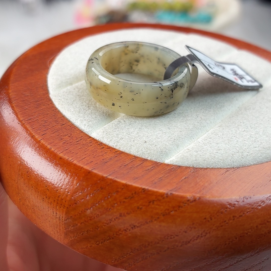 和田玉未镶嵌戒指r46糖青花轮胎19.5