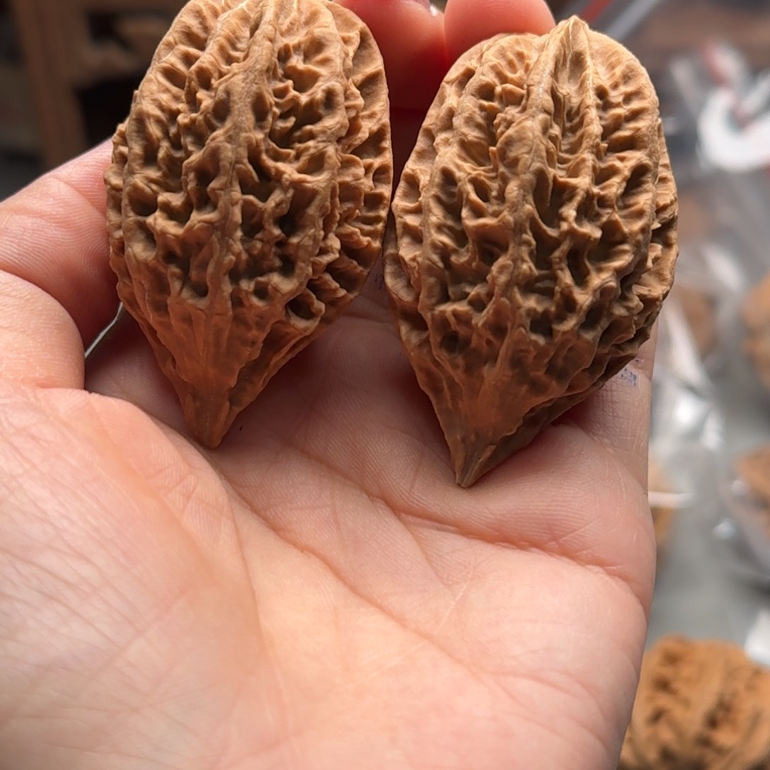 文玩核桃把件关东木子楸百核56