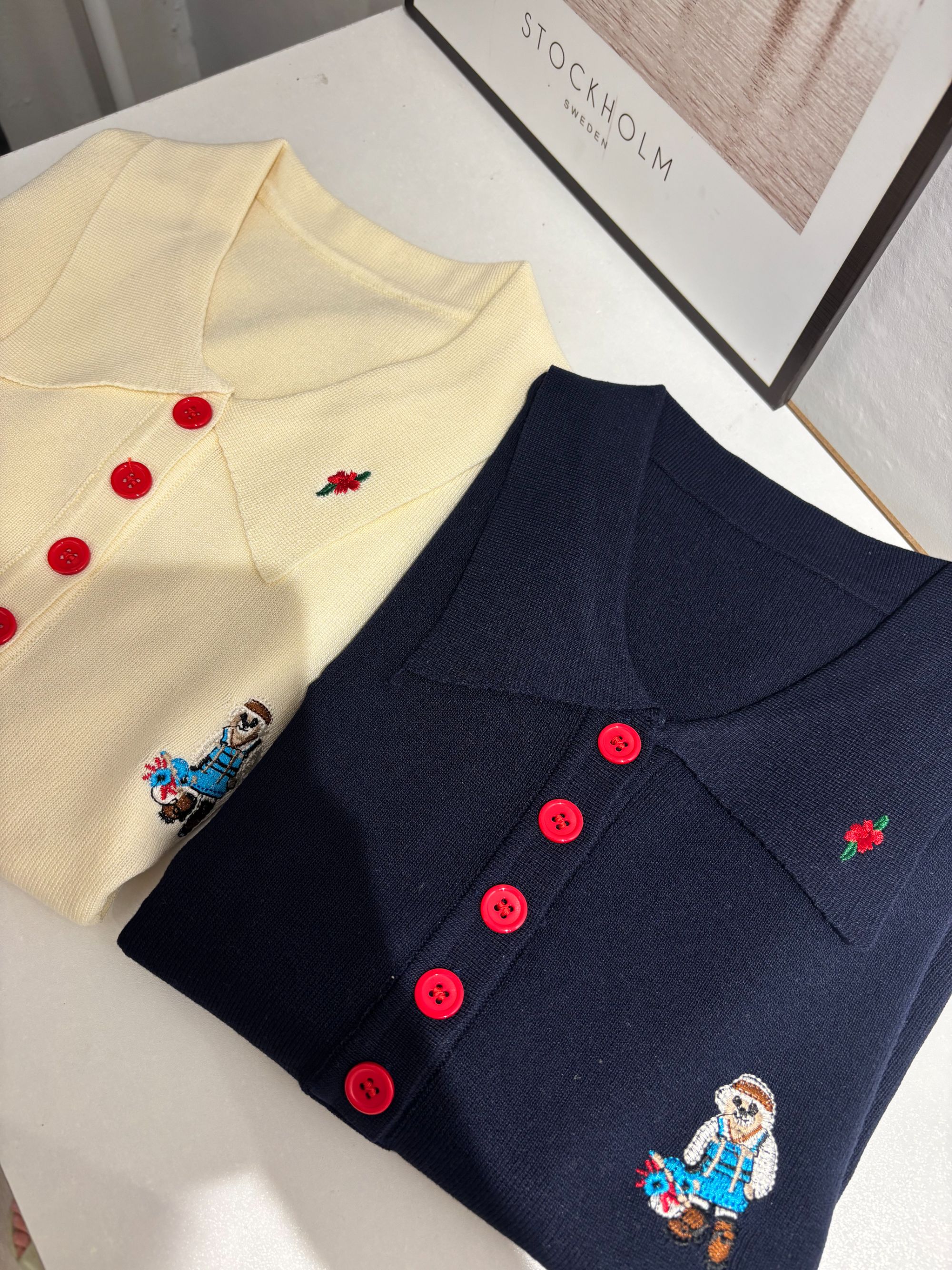 [奕奕推荐]韩单  小熊刺绣冰丝针织短袖