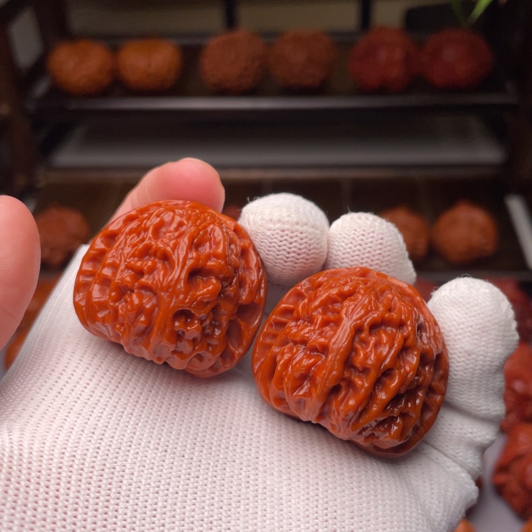 文玩核桃把件白狮子34