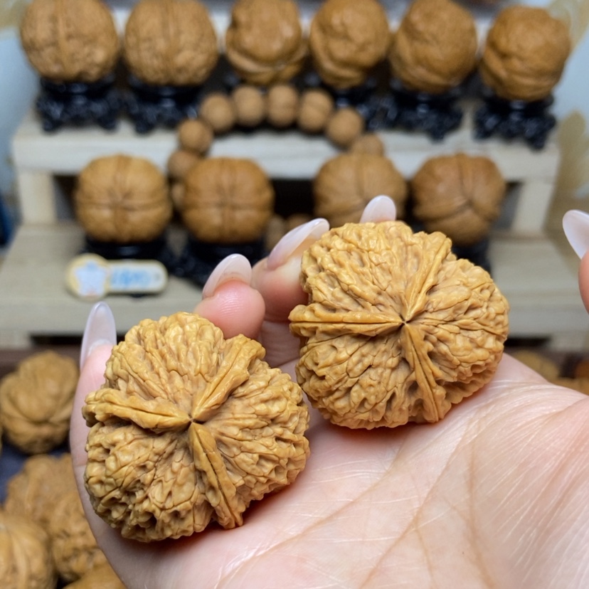 【闪购商品】桃核吊坠10…………38mm