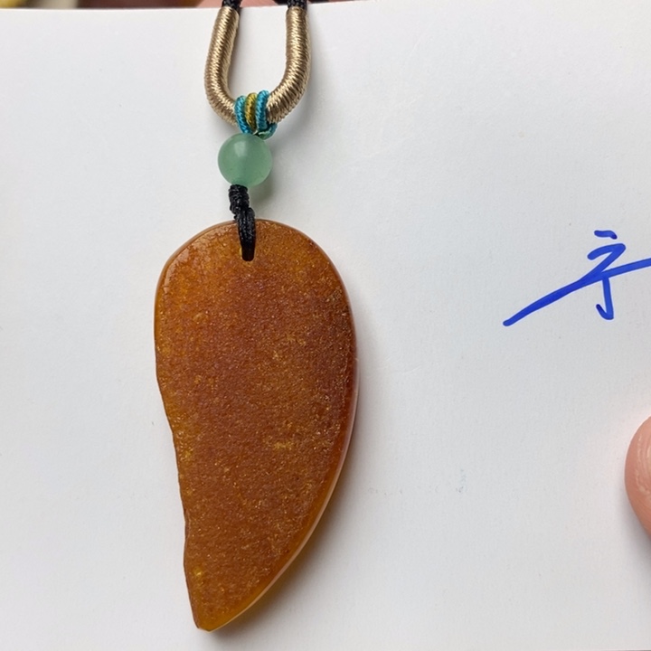 琥珀颈饰未镶嵌琥珀