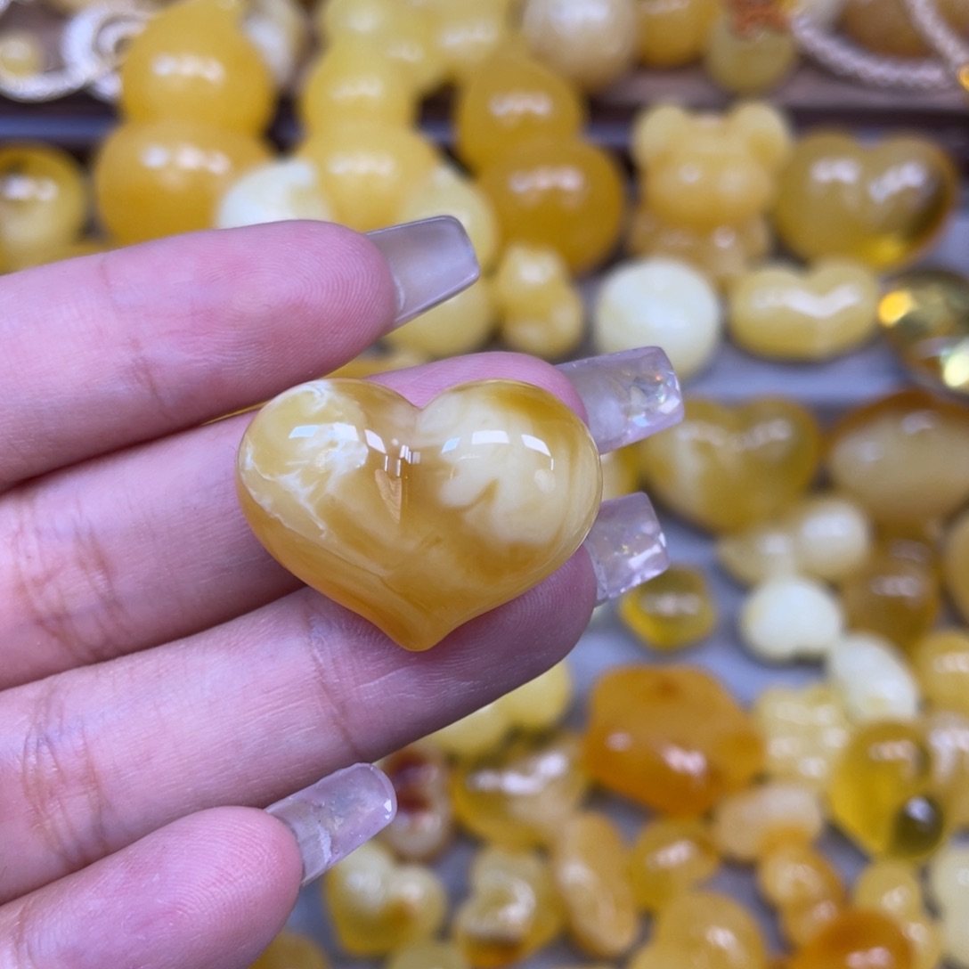 琳***琥珀未镶嵌珠宝奇石