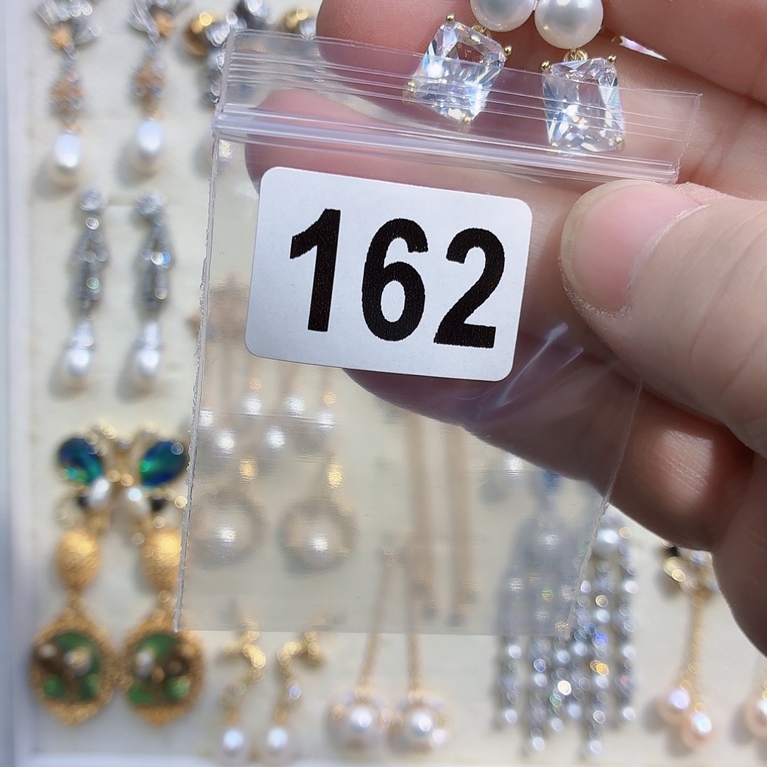 淡水珍珠合金耳饰