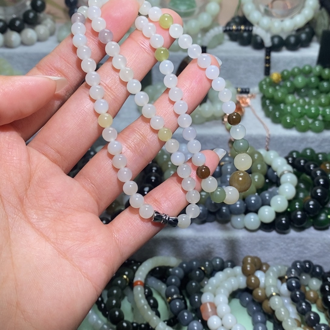 和田玉未镶嵌手链