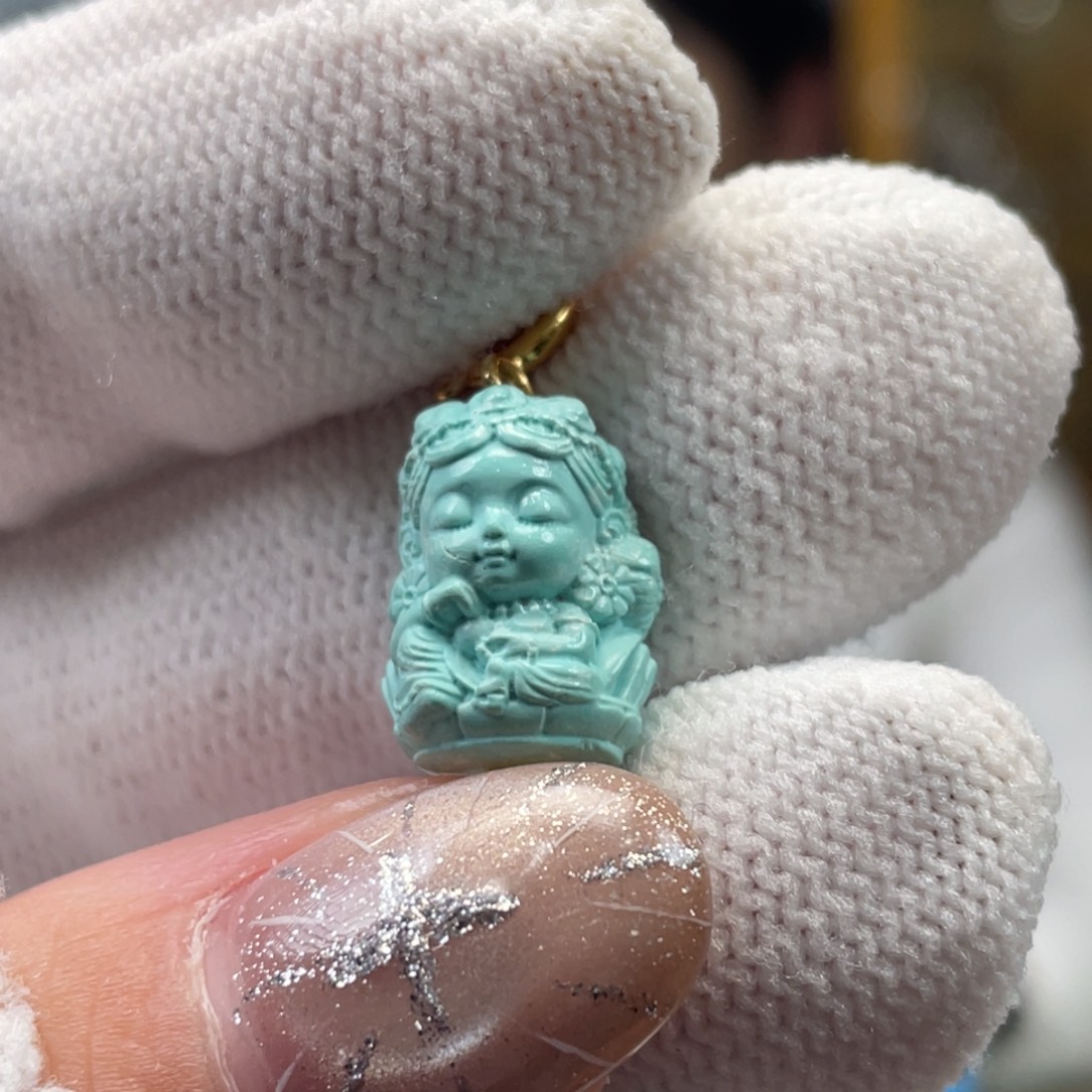 绿松石未镶嵌挂件